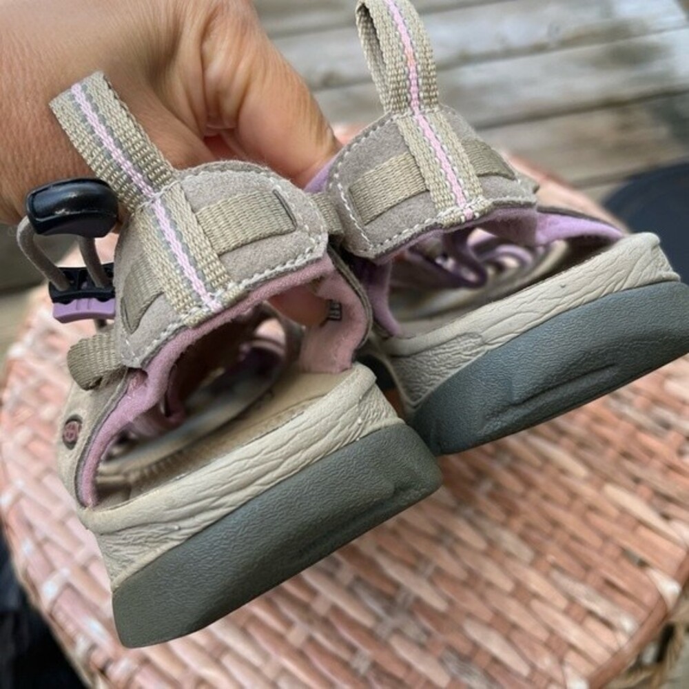 Keen Whisper Sandals in Grey and Purple  9 - Picture 7 of 11